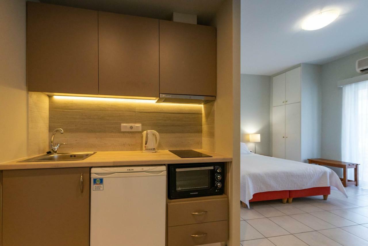 Theoxenia Hotel Apartments Chrani Esterno foto