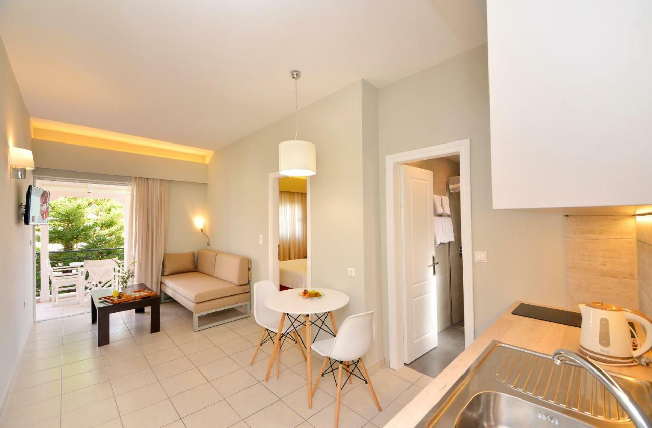 Theoxenia Hotel Apartments Chrani Esterno foto